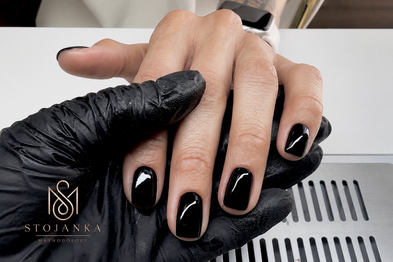 Classic Black Gel